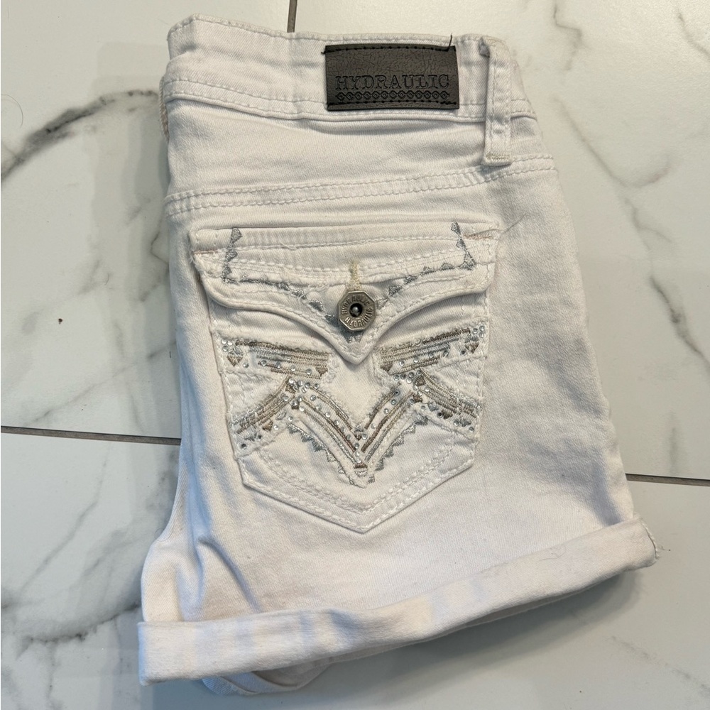 Hydraulic size 7/8 white jean shorts
